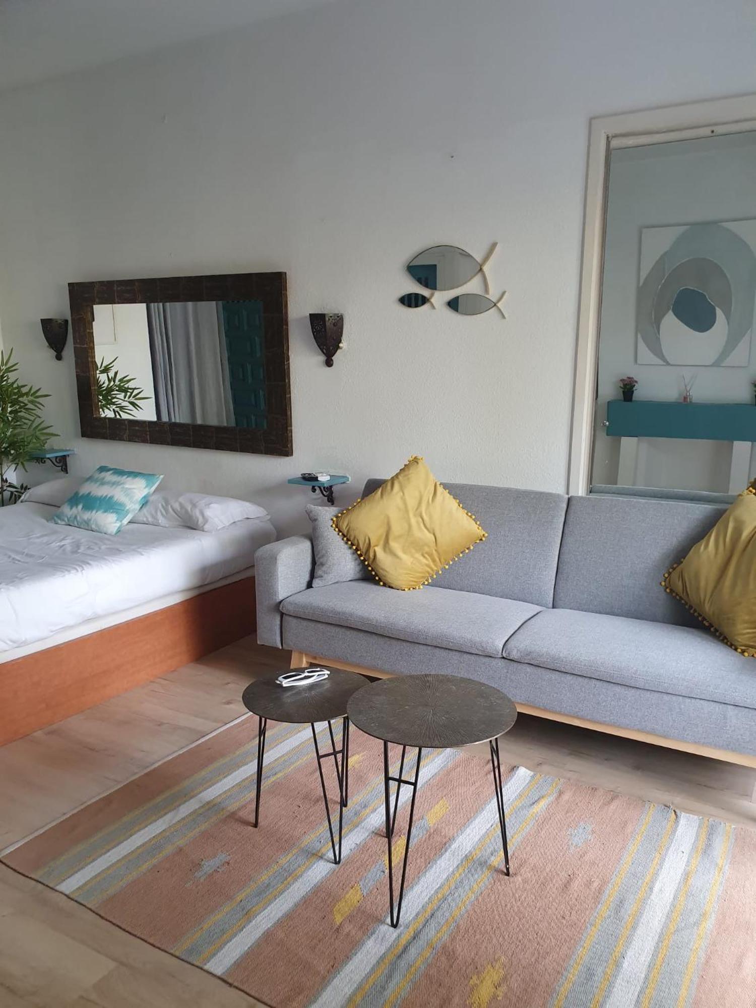 Cozy Boho With Stunning Sea Views